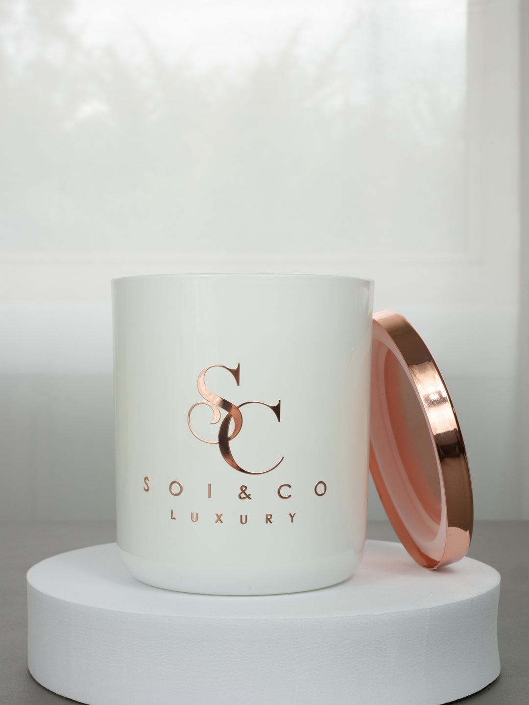 FROSTED CANDLE - VANILLA CARAMEL